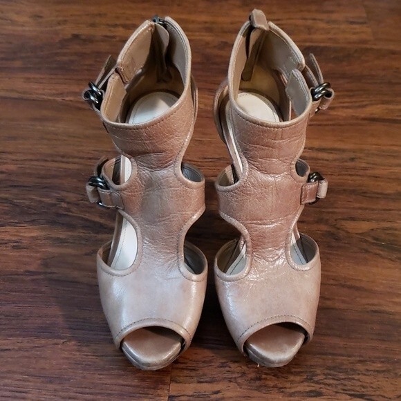 Prada Womens Beige Tan Distressed Leather Edgy Feminine Peeptoe Pumps Size 36.5 - Picture 2 of 7